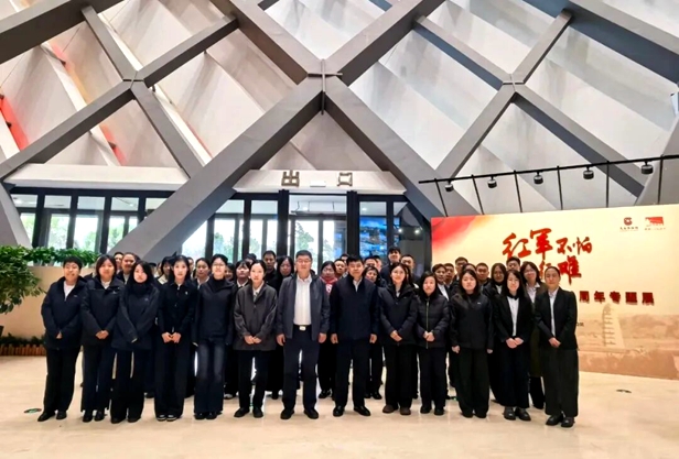 传承长征精神 汲取奋进力量｜吉林省交通科学研究所赴长春博物馆开展爱国主义教育活动
